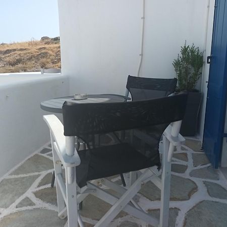 Athina'S Blue Studios Науса Екстер'єр фото